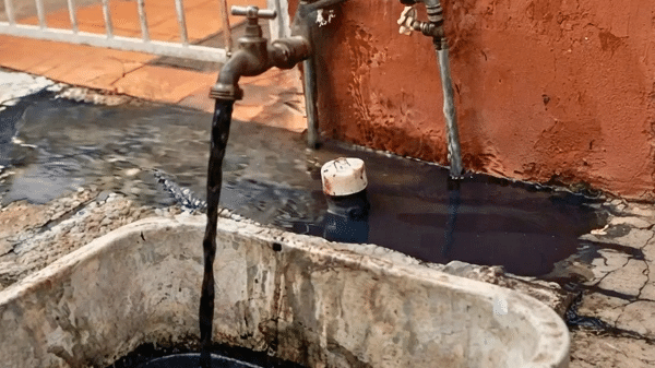 Agua negra en Guadalajara refleja crisis de contaminación e infraestructura en México